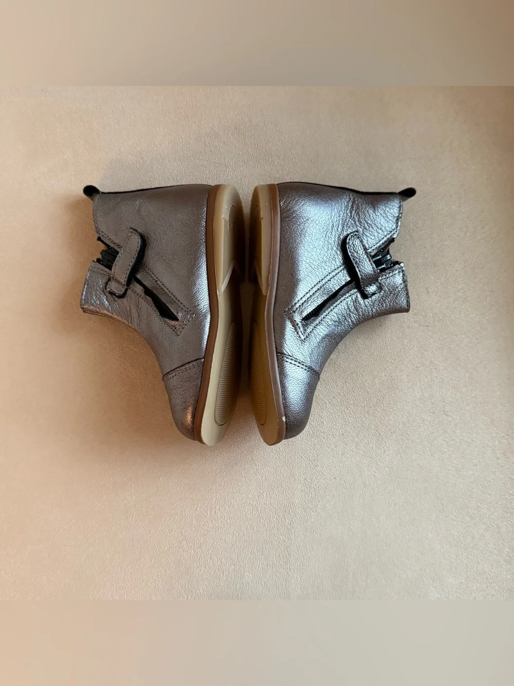 Patt'touch Mahe' Silver Leather Side Zip Ankle Boots | EU 23 | French Designer